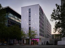 Moxy Milton Keynes，位于米尔顿凯恩斯国家杯体育场附近的酒店