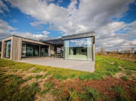 Maison RuRee super modern and luxuriously finished near Somme-Leuze，位于索姆勒兹的度假屋