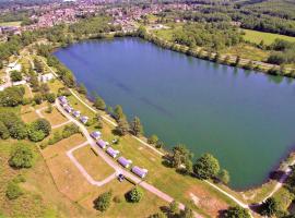 Camping Les Ballastières - Vosges du Sud，位于查姆帕尼的酒店