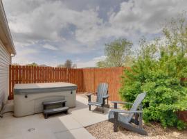 Utah Retreat - Hot Tub, Deck and Near National Parks，位于埃斯卡兰特的酒店