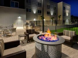 TownePlace Suites by Marriott Niceville Eglin AFB Area，位于尼斯维尔埃格林空军基地高尔夫球场附近的酒店