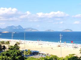 COPACABANA Praia，位于里约热内卢科帕卡巴纳沙滩排球场地附近的酒店