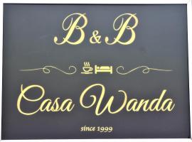 B&B Casa Wanda since 1999，位于加尔达湖滨的酒店