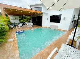 Beautiful Home and Pool near beach , BBQ Juan Dolio metro country Club，位于璜多里奥的酒店