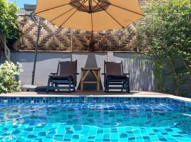 唐雅私人泳池别墅，位于奥南海滩的酒店