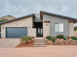 Sedona Desert Modern - Hot Tub & Views