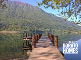 Villaggio Turistico Il Lago Dorato，位于Carlazzo的酒店