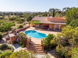 Quinta Tannamara villa private pool & garden，位于布尔高的度假屋