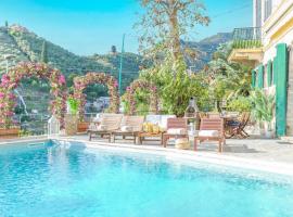 [Villa Portofino] Piscina privata • Giardino • 3 parcheggi，位于拉帕洛的酒店