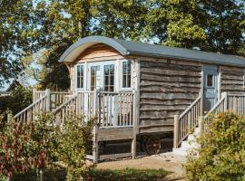 Hornington Manor Luxury Shepherd Huts，位于约克的自助式住宿