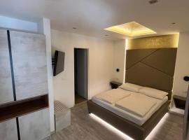 H&H Rooms Rovinj - Adults Only，位于罗维尼的酒店