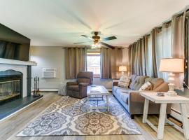 Indian Lake Vacation Rental with Fire Pit and Sauna，位于Lakeview的酒店