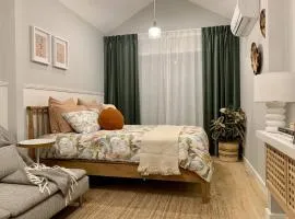 Stylish Geelong Cabin - Your home away from home