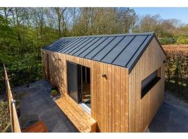 Tiny House Zoutelande near the Beach，位于佐特兰德的小屋