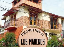 Los Maderos San Rafael Antioquia Apartamento Turístico，位于圣拉菲尔的酒店