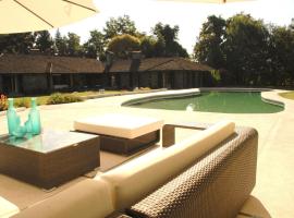 Comalle Hotel & Lodge，位于Comalle的酒店