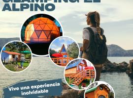 El Alpino Cabaña Glamping & Camping，位于瓜塔维塔的露营地