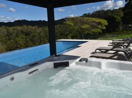 Mapleton Springs，位于梅普尔顿的带按摩浴缸的酒店