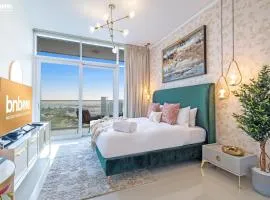 bnbmehomes - Damac Hills Studio w City View - 2504