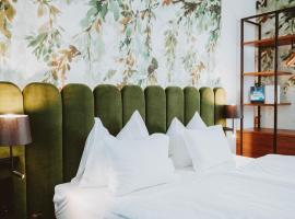 Hotel Brücklwirt，位于Niklasdorf的酒店