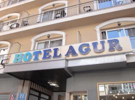 雅基酒店 ，位于福恩吉罗拉埃尔卡斯提罗海滩的酒店