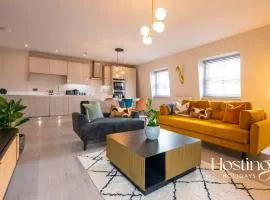 Super Vibrant 2 Bedroom With Parking