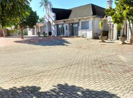 Kariega Apartments - 4 Graaff-Reinet Rd，位于Uitenhage的酒店