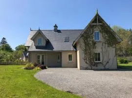 4 bedroom holiday home with wheelchair accessible bathroom 2km from Kenmare