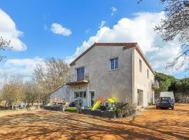 1 Bedroom Stunning Apartment In Narbonne