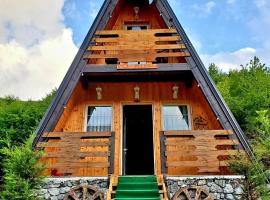 Vilat Pllumaj，位于Gropat e Selcës的酒店