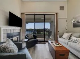 359 Edgewater Inn
