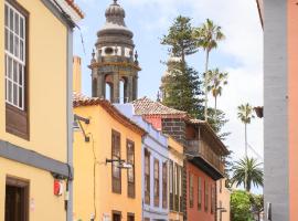 Marhaba La Laguna, alojamiento en centro histórico de San Cristóbal de La Laguna，位于拉拉古纳莱尔剧院附近的酒店