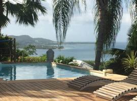 La charmante Villa Coco avec magnifique vue mer，位于勒马兰的酒店
