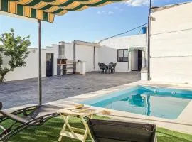 1 Bedroom Gorgeous Home In Baena
