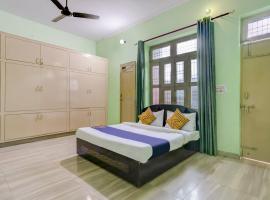 SPOT ON 75142 Hotel Blue Highway，位于加济阿巴德的酒店