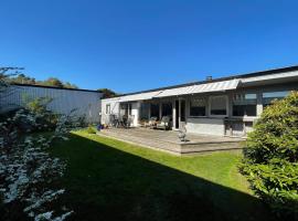 5 person holiday home in VÄSTRA FRÖLUNDA，位于哥德堡的酒店