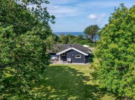Cozy Home In Martofte With House A Panoramic View，位于Martofte的酒店