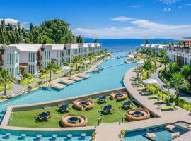 Vannee Golden Sands Beachfront Resort，位于哈林海滩的带泳池的酒店