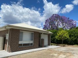 Camellia Cottage Pet Friendly Farm Stay，位于皮克顿的酒店