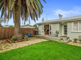 The Remodelling Room - Mount Maunganui Cottage，位于Matapihi的酒店