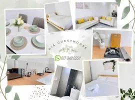 Muji Minimalist Homestay di Gambang