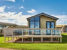 Sauchope Links Holiday Lodge and Glamping Park