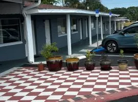 代托纳比奇红地毯酒店，位于代托纳比奇机场 - DAB附近的酒店