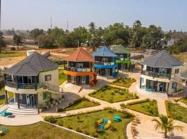 Lovely 13-Bed Complex on Cape Point Beach Bakau