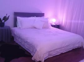 Luxurious 1-Bedroom Guesthouse，位于Aglantzia的酒店