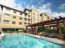 Oxford Suites Paso Robles，位于佩索罗伯斯的酒店