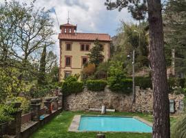 El Petit Estudi - Els Apartaments del Bosc，位于里贝斯的弗里瑟的酒店