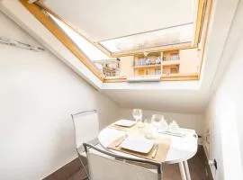 Fuga romantica - Mansarda chic con box privato & mare a 150m