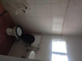 SPOT ON Neela Tourist Home，位于提喀迪的酒店