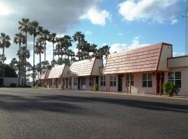 Victoria Palms Inn and Suites，位于Donna的酒店